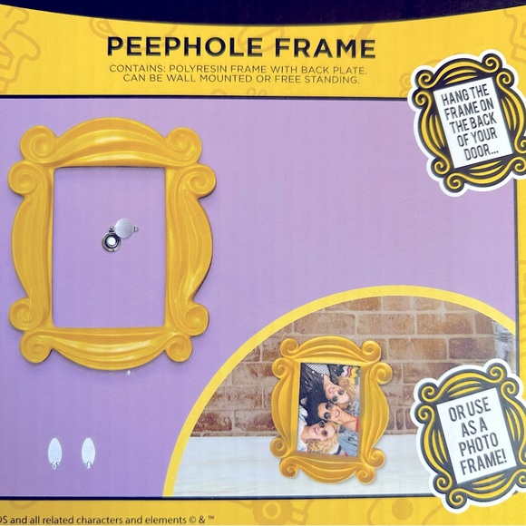 FRIENDS Peephole Picture Frame - Picture 3 of 3